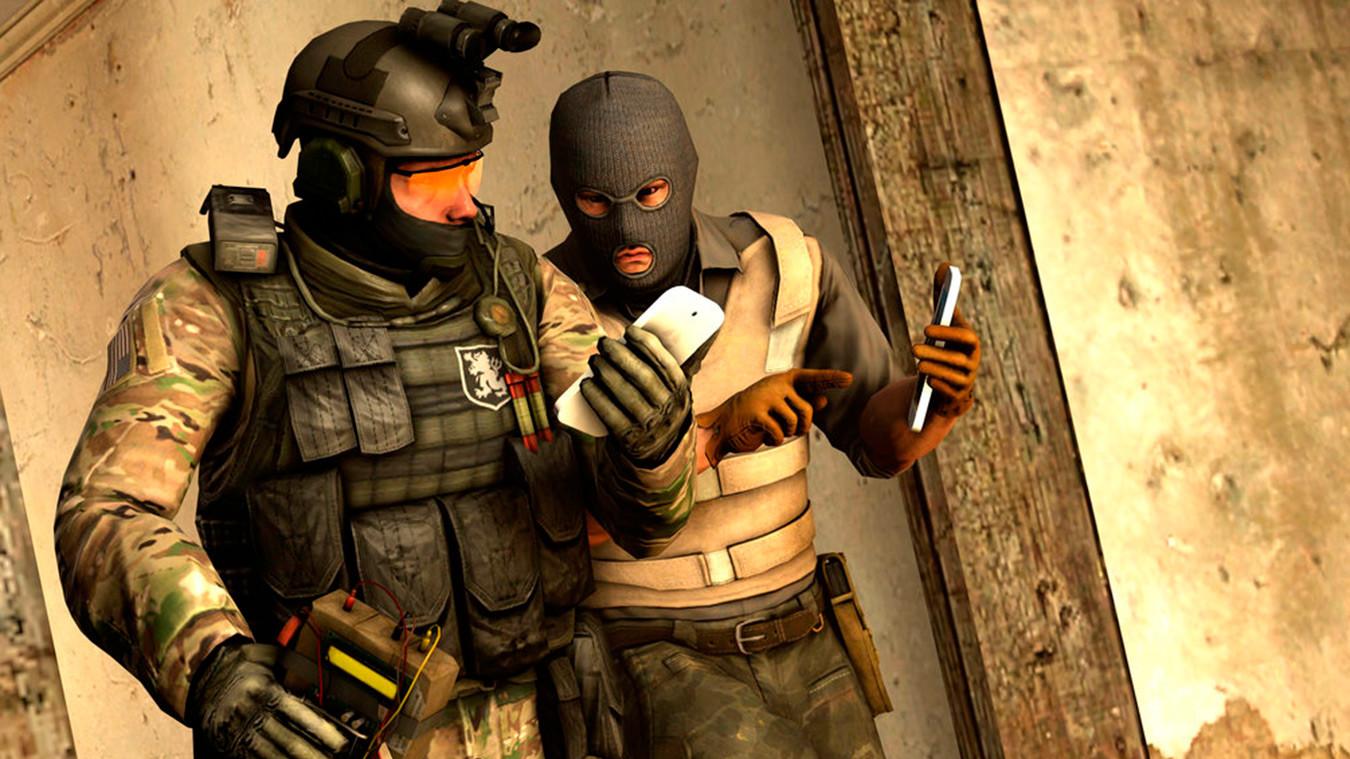 Картина из дерева на тему компьютерной игры «CS GO»