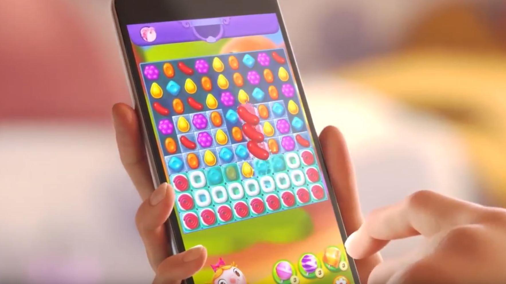 48-летняя женщина случайно попала на лигу Candy Crush и дошла до полуфинала  | VK Play