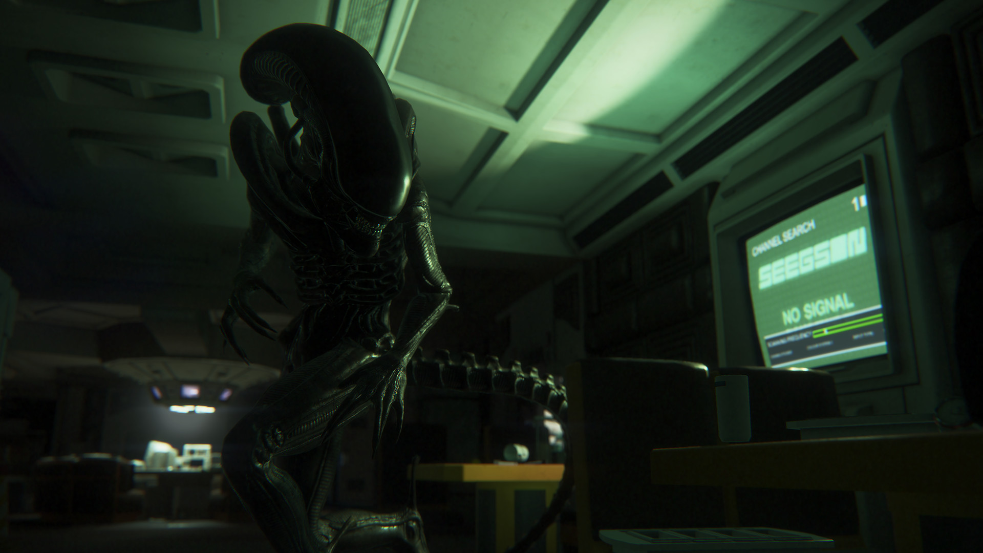 Не завишу от чужого. Alien Isolation чужой. Alien Isolation Xbox 360. Alien Isolation Скриншоты. Чужой изоляция Ламберт