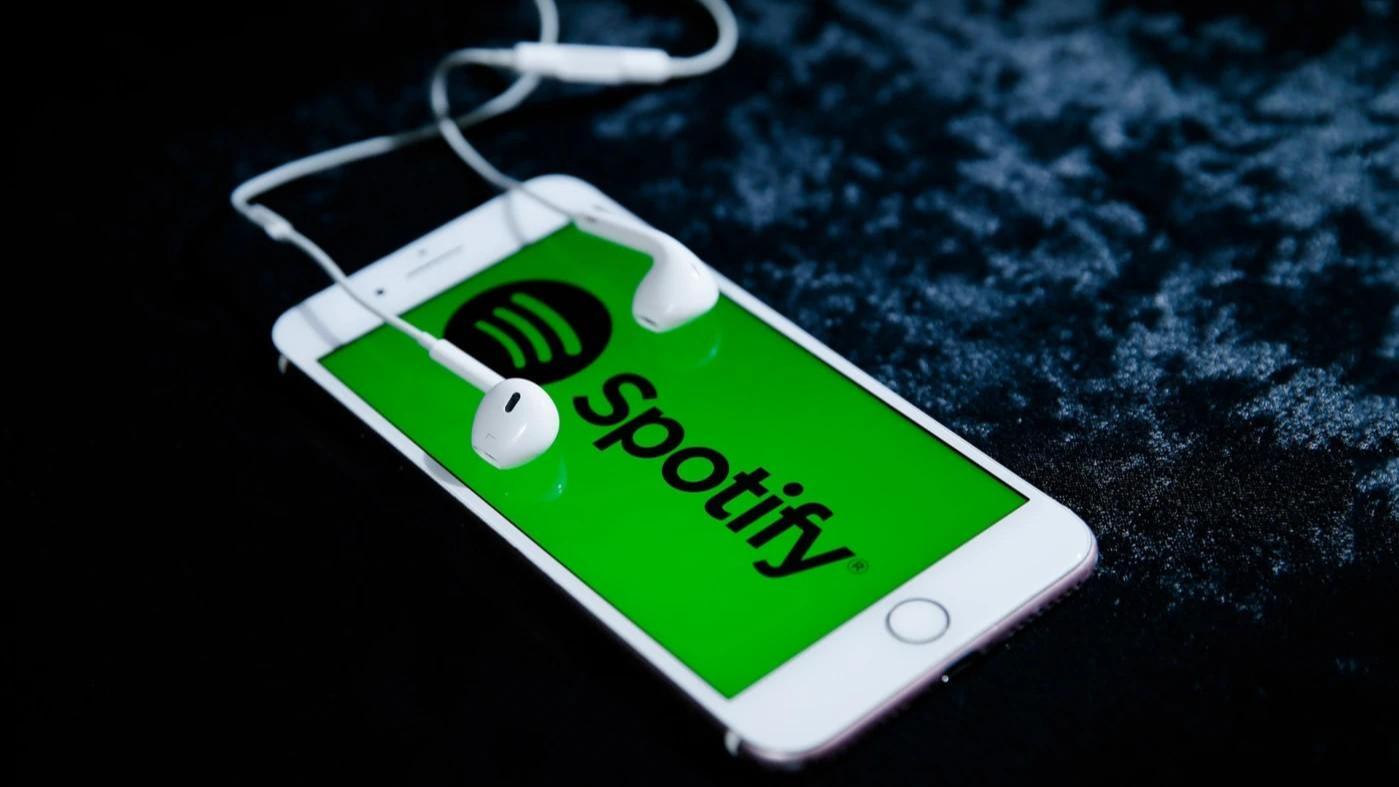 Приложение Spotify уже появилось в магазине App Store