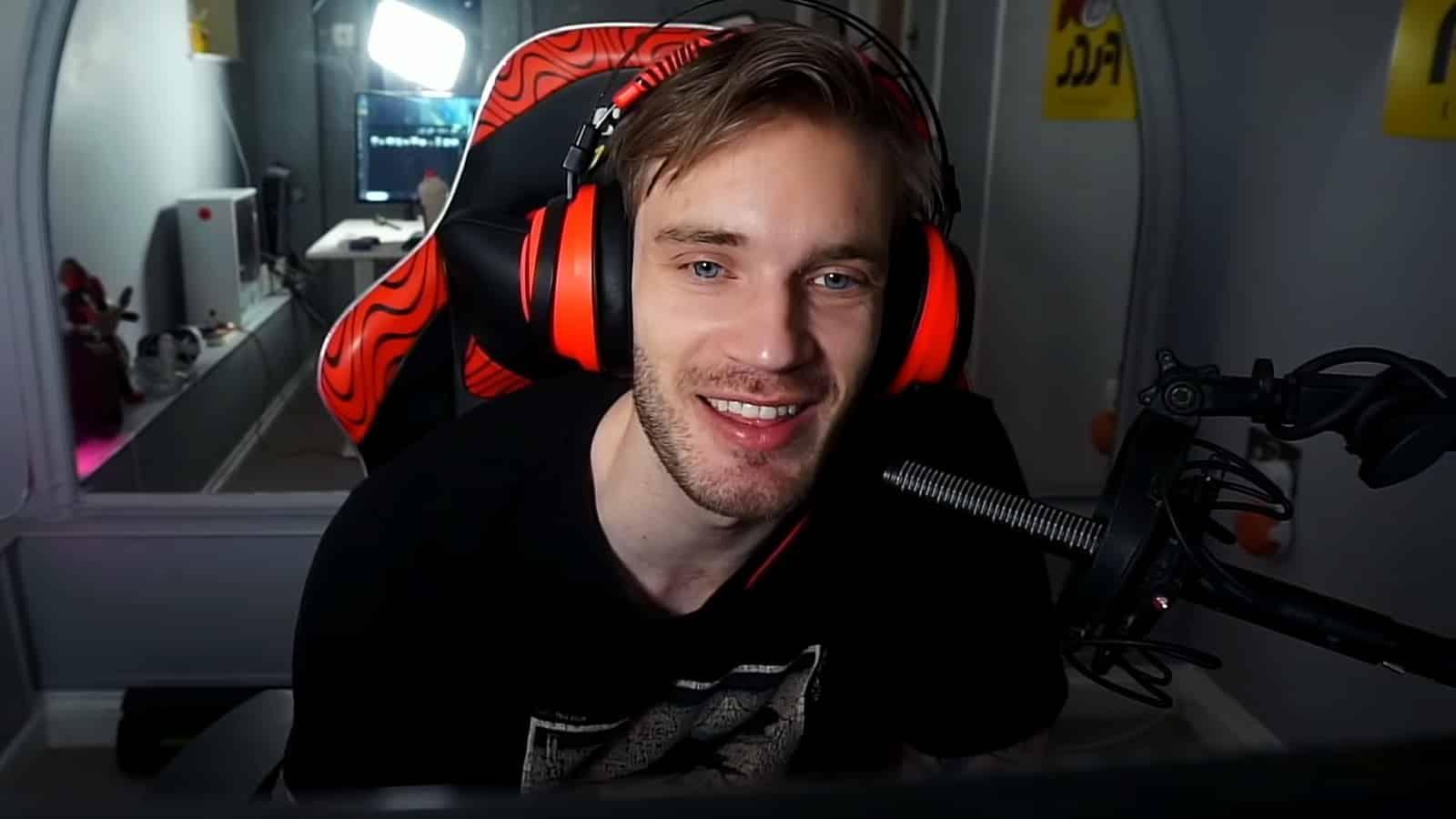 Стример <b>PewDiePie</b> пожертвовал $1,5 млн, собранных с подписок на YouTube.