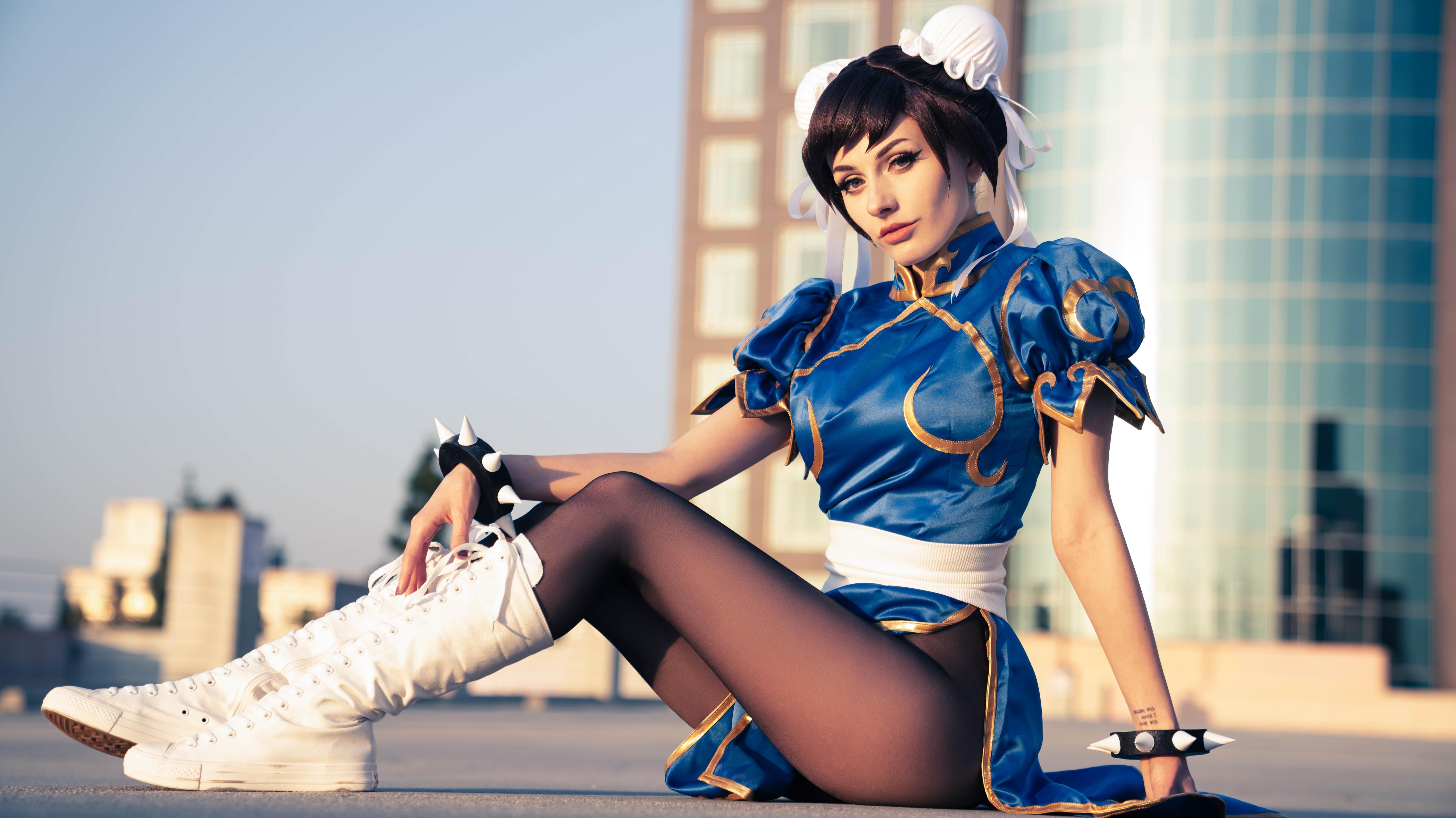 Cosplay video. Аргентина девушка косплеер. Чжун ли косплей. Косплеер из Канады. Street Fighter 5 Chun li в купальнике.