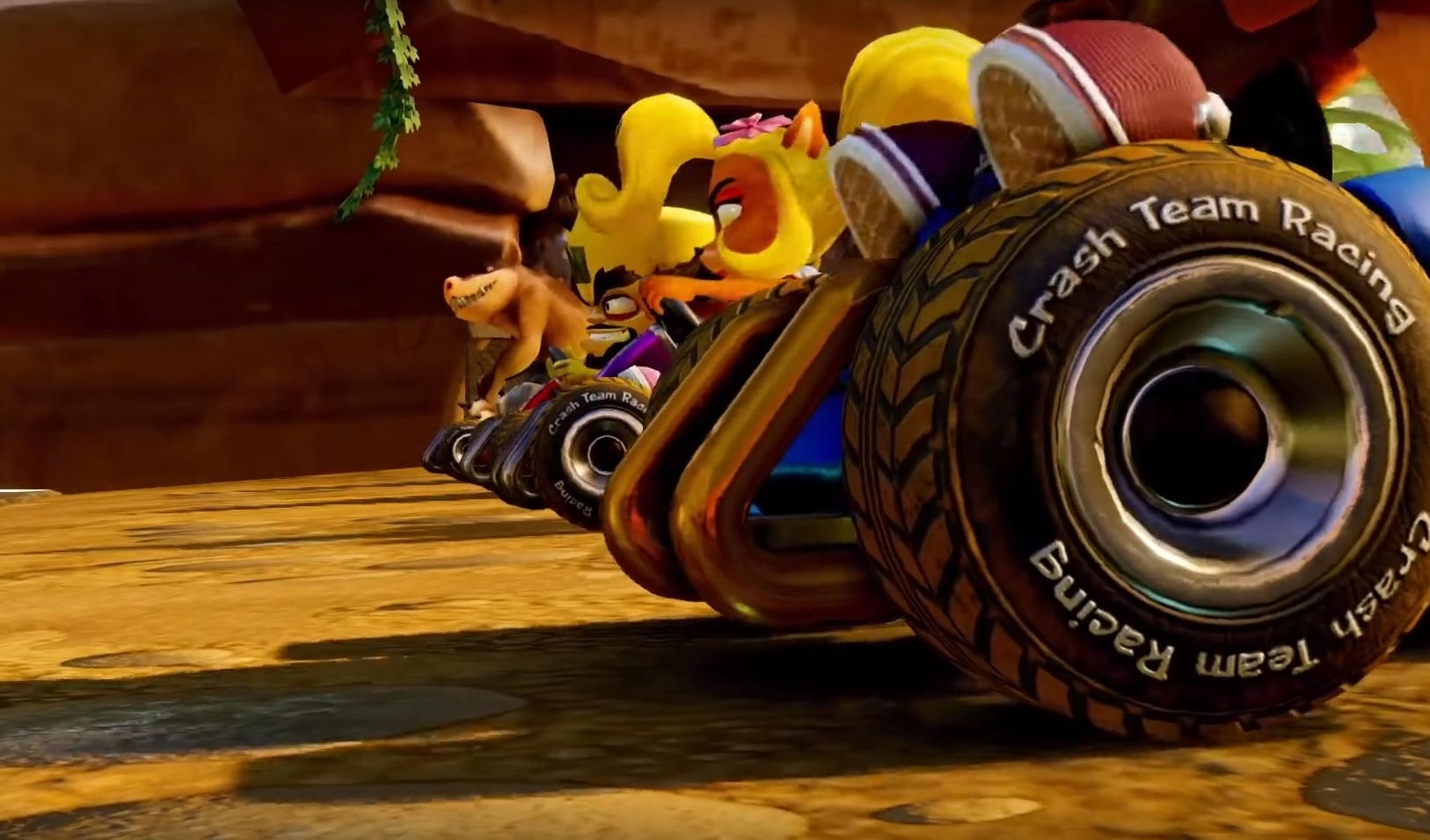 Play trailer. Crash Team Racing ракетница. Краш Вселенной.