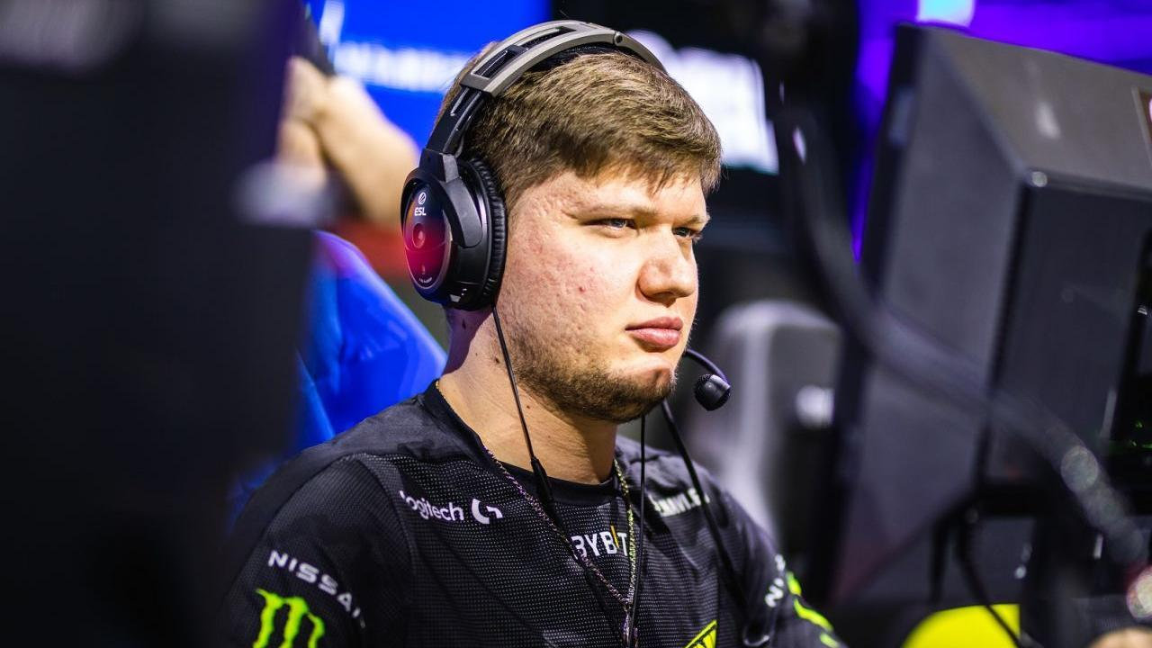 Александр s1mple Костылев